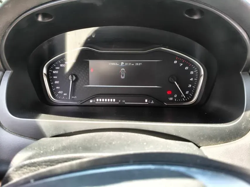 2021 MAXUS G20 2.0T 224HP L4 8AT,autocango,china used car exporter,china ev exporter,chinese used car exporter,chinese used ev exporter
