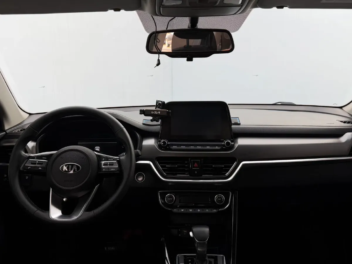 2018 Kia Sportage R 2.0L 160HP L4 6AT,autocango,china used car exporter,china ev exporter,chinese used car exporter,chinese used ev exporter