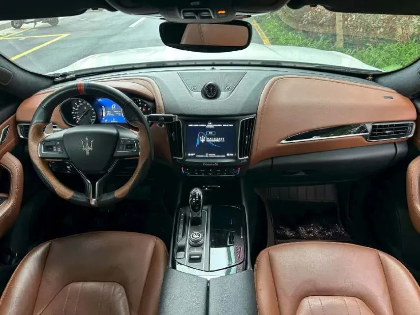 2018 Maserati Levante 3.0T 350HP V6 8AT,autocango,china used car exporter,china ev exporter,chinese used car exporter,chinese used ev exporter