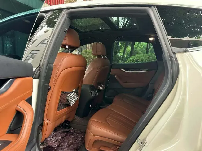 2018 Maserati Levante 3.0T 350HP V6 8AT,autocango,china used car exporter,china ev exporter,chinese used car exporter,chinese used ev exporter
