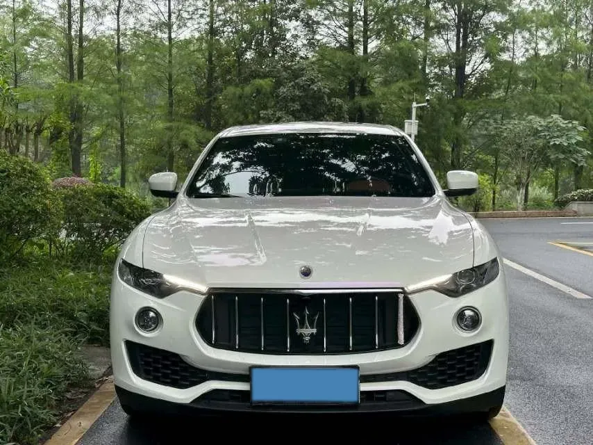 2018 Maserati Levante 3.0T 350HP V6 8AT,autocango,china used car exporter,china ev exporter,chinese used car exporter,chinese used ev exporter