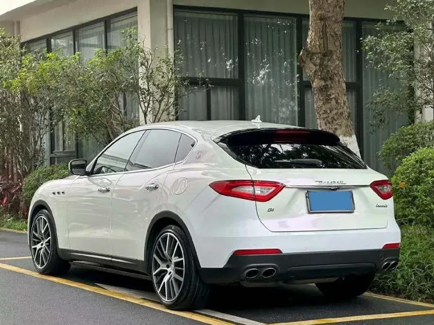 2018 Maserati Levante 3.0T 350HP V6 8AT,autocango,china used car exporter,china ev exporter,chinese used car exporter,chinese used ev exporter