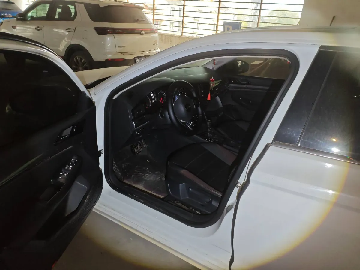 2020 Volkswagen Bora 1.5L 113HP L4 6AT,autocango,china used car exporter,china ev exporter,chinese used car exporter,chinese used ev exporter
