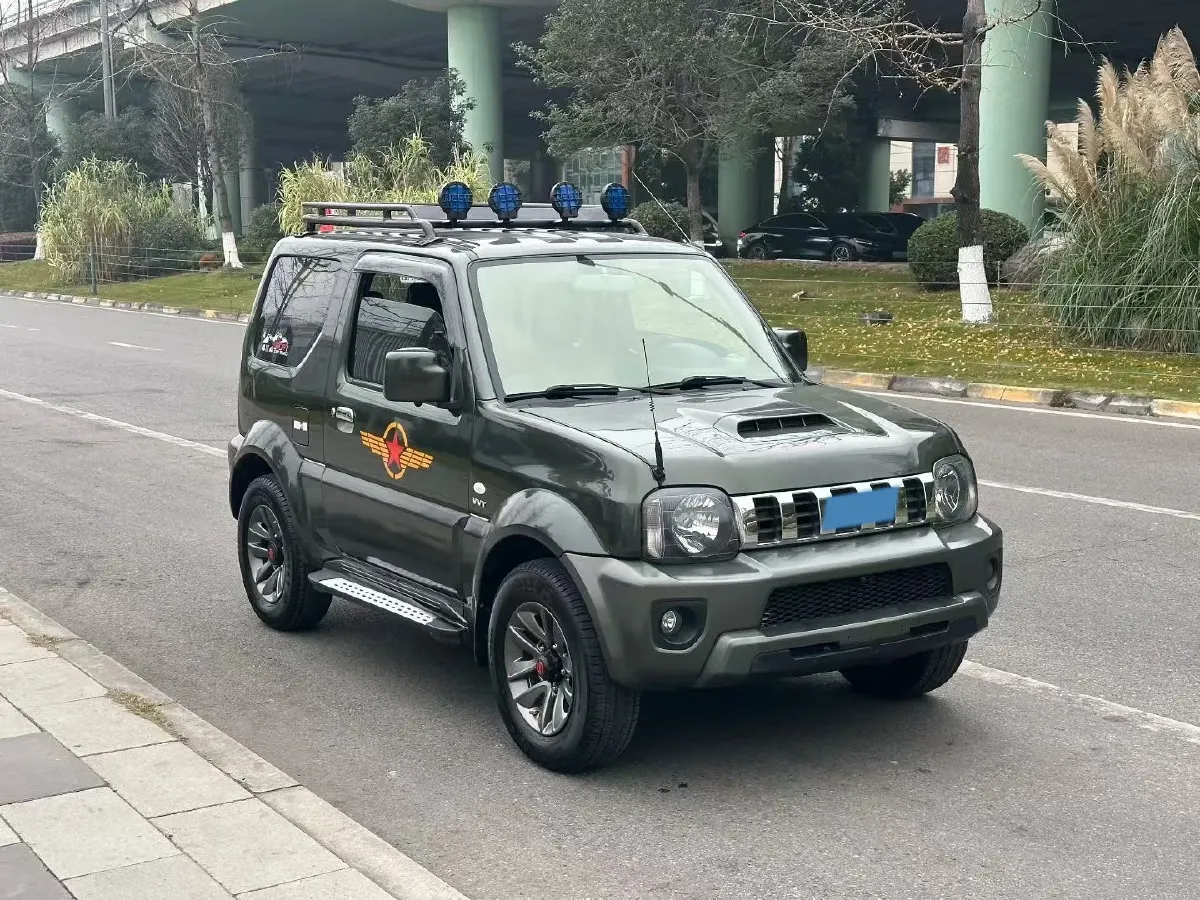 2015 Suzuki Jimny 1.3L 85HP L4 4AT,autocango,china used car exporter,china ev exporter,chinese used car exporter,chinese used ev exporter