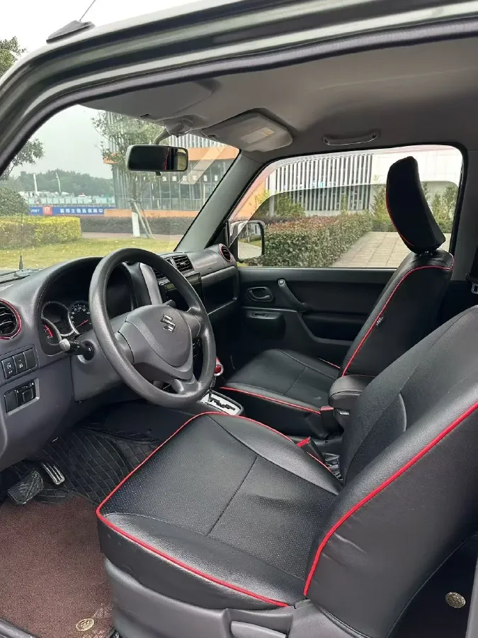 2015 Suzuki Jimny 1.3L 85HP L4 4AT,autocango,china used car exporter,china ev exporter,chinese used car exporter,chinese used ev exporter
