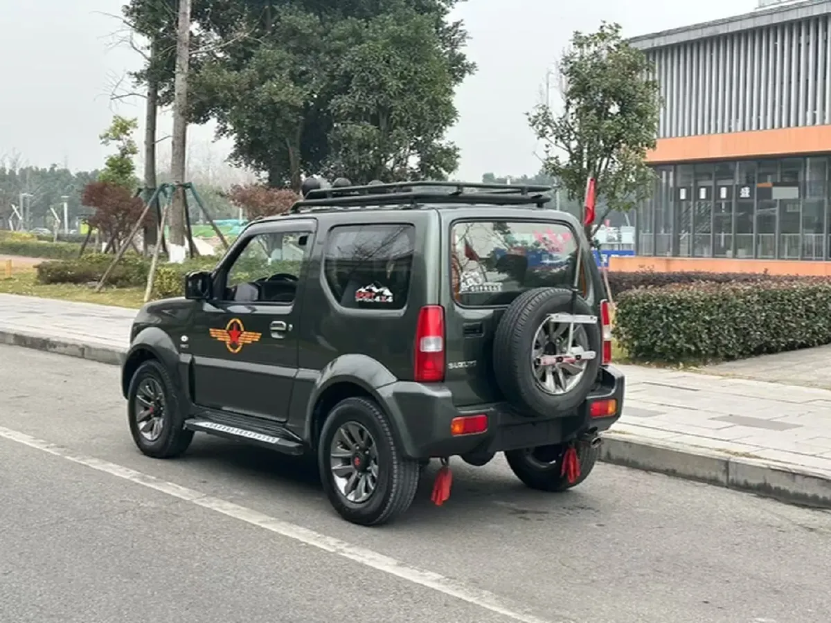 2015 Suzuki Jimny 1.3L 85HP L4 4AT,autocango,china used car exporter,china ev exporter,chinese used car exporter,chinese used ev exporter