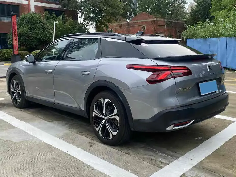 2021 Citroen C5 X 1.6T 175HP L4 8AT,autocango,china used car exporter,china ev exporter,chinese used car exporter,chinese used ev exporter