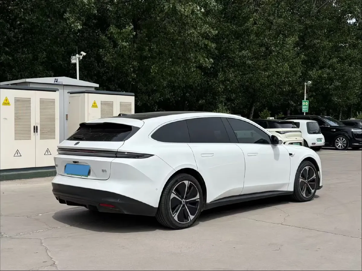 2024 NIO ET5T BEV 75KWH,autocango,china used car exporter,china ev exporter,chinese used car exporter,chinese used ev exporter