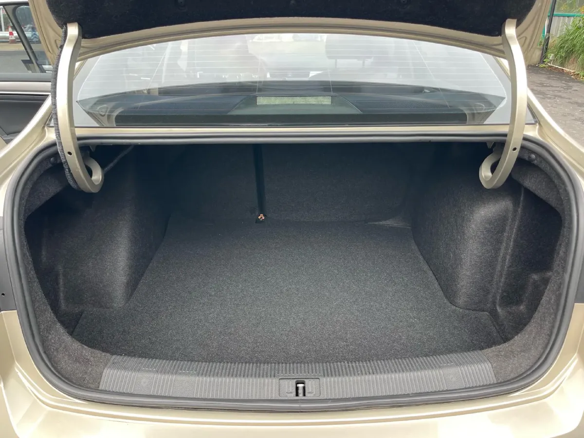 2018 Volkswagen Bora 1.5L 110HP L4 6AT,autocango,china used car exporter,china ev exporter,chinese used car exporter,chinese used ev exporter