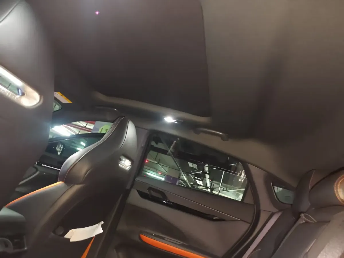 2023 ChangAn UNI-V 1.5T 188HP L4 7DCT,autocango,china used car exporter,china ev exporter,chinese used car exporter,chinese used ev exporter