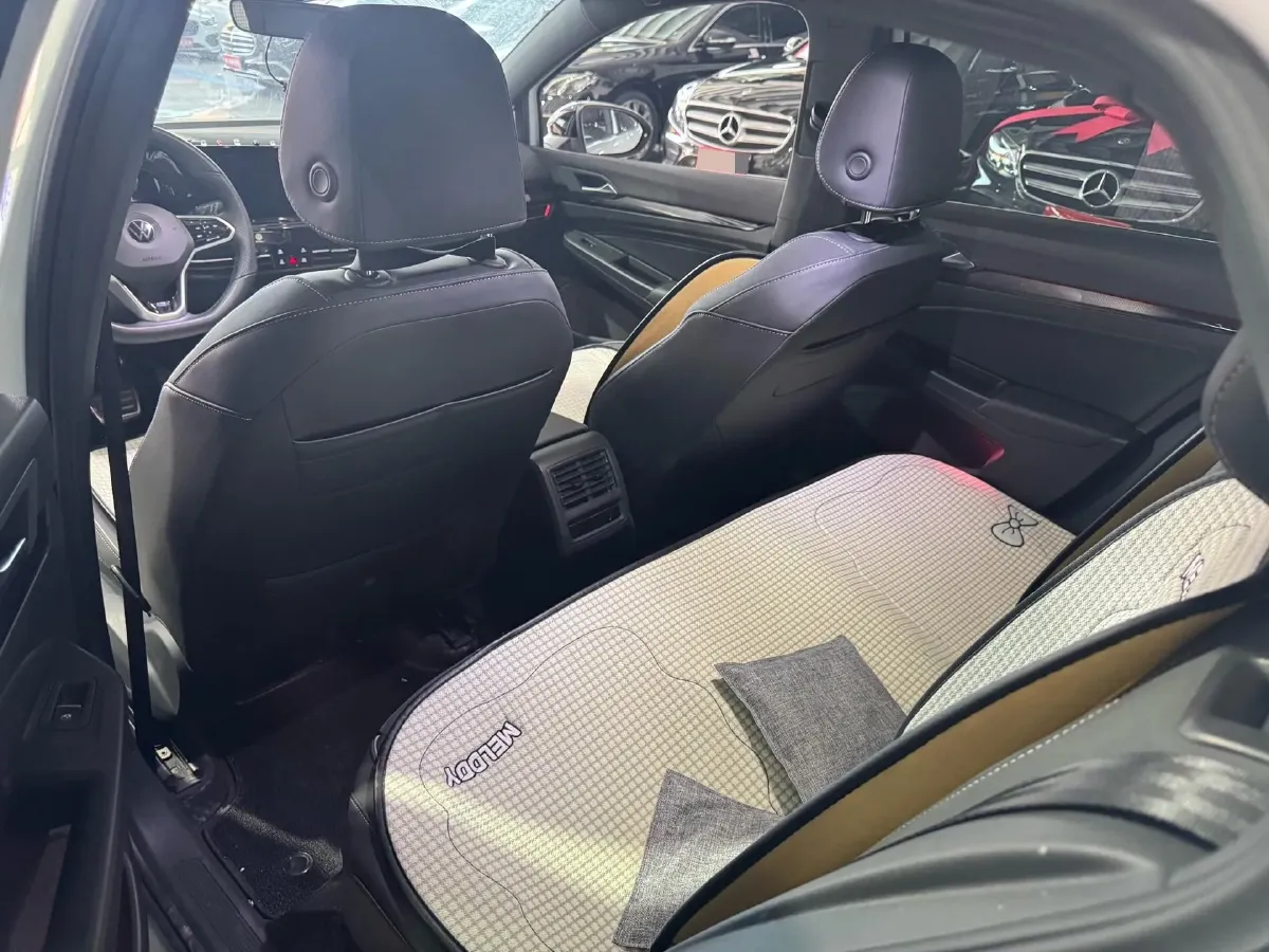 2023 Volkswagen Golf 1.4T 150HP L4 7DCT,autocango,china used car exporter,china ev exporter,chinese used car exporter,chinese used ev exporter