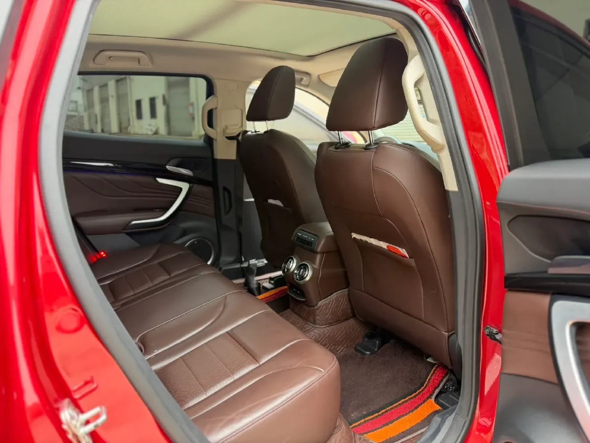 2017 WEY VV7 2.0T 234HP L4 7DCT,autocango,china used car exporter,china ev exporter,chinese used car exporter,chinese used ev exporter