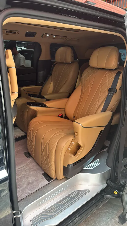 2025 Denza D9 1.5T 156HP L4 E-CVT PHEV 40KWH,autocango,china used car exporter,china ev exporter,chinese used car exporter,chinese used ev exporter