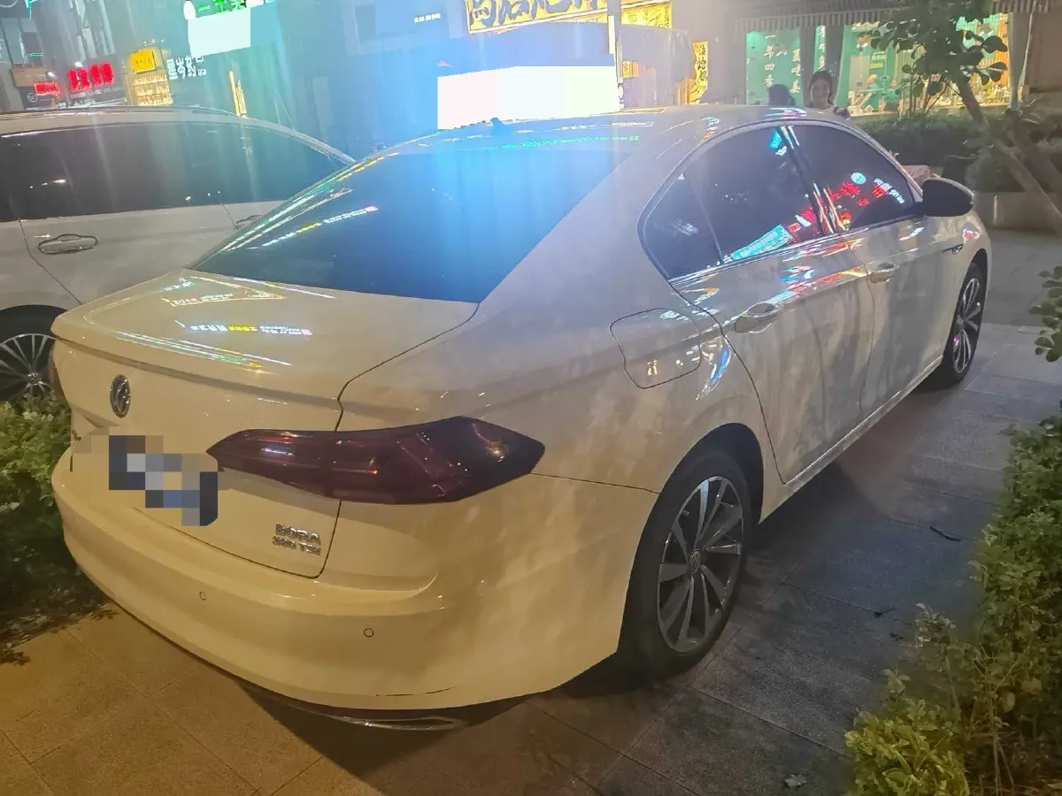 2019 Roewe RX5 MAX 2.0T 231HP L4 6DCT,autocango,china used car exporter,china ev exporter,chinese used car exporter,chinese used ev exporter
