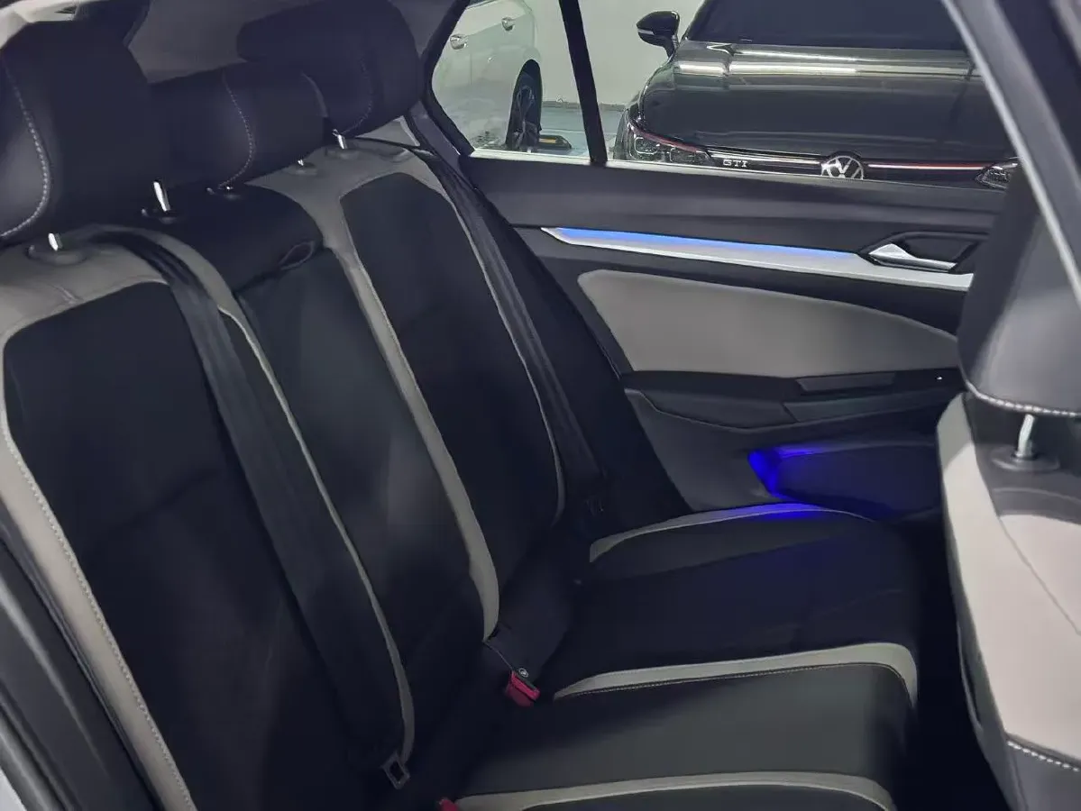 2021 Volkswagen Golf 1.4T 150HP L4 7DCT,autocango,china used car exporter,china ev exporter,chinese used car exporter,chinese used ev exporter