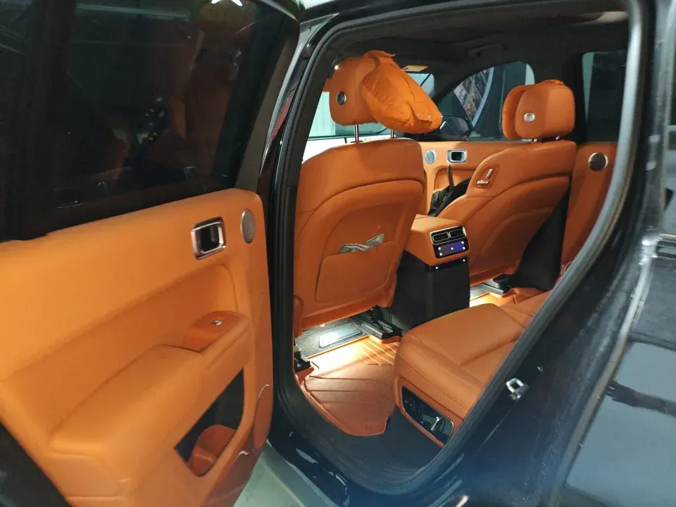 2024 Li L8 Range Extended 154HP REEV 52.3KWH,autocango,china used car exporter,china ev exporter,chinese used car exporter,chinese used ev exporter