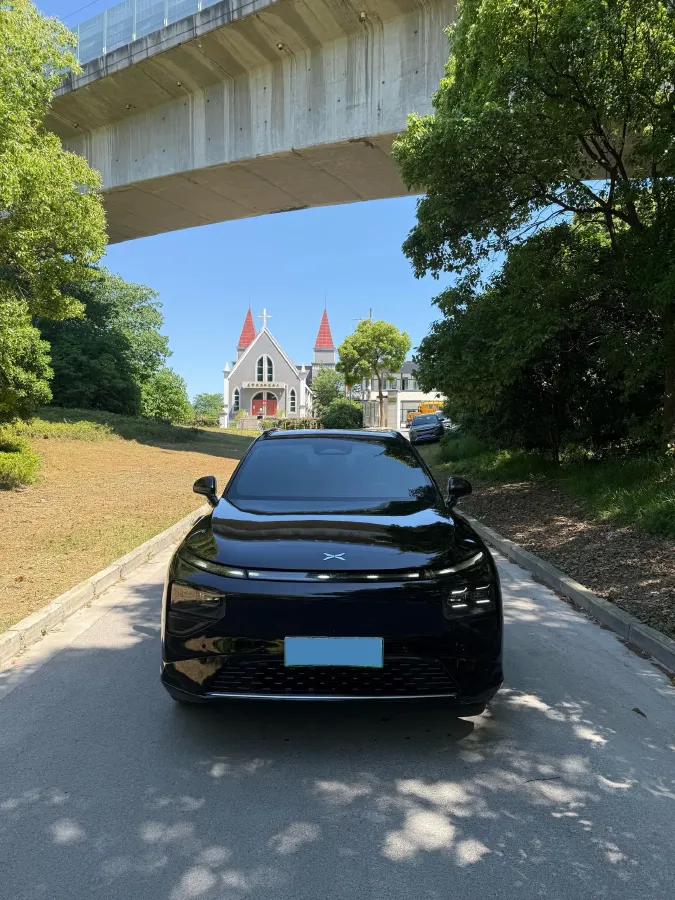 2024 Xpeng G9 BEV 78.2KWH,autocango,china used car exporter,china ev exporter,chinese used car exporter,chinese used ev exporter