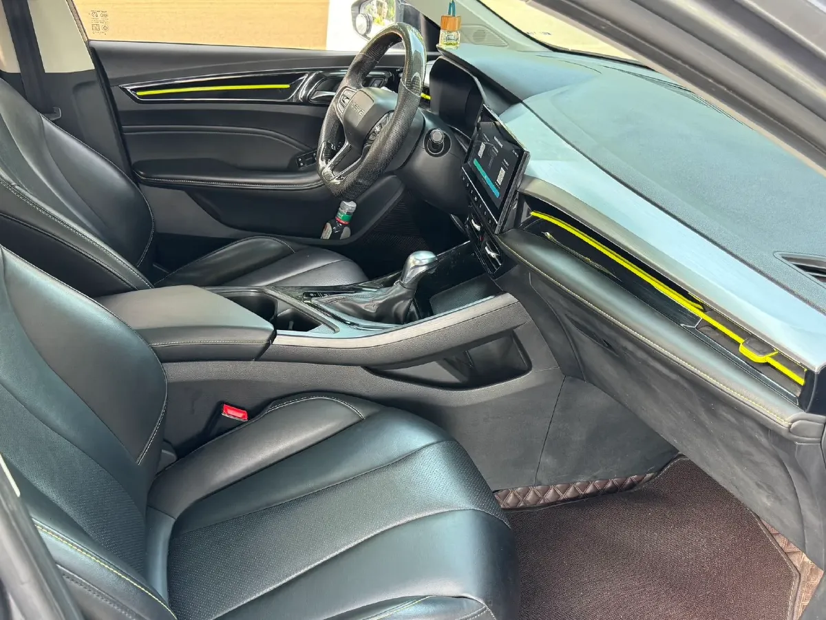 2021 Roewe i5 1.5L 120HP L4 CVT,autocango,china used car exporter,china ev exporter,chinese used car exporter,chinese used ev exporter