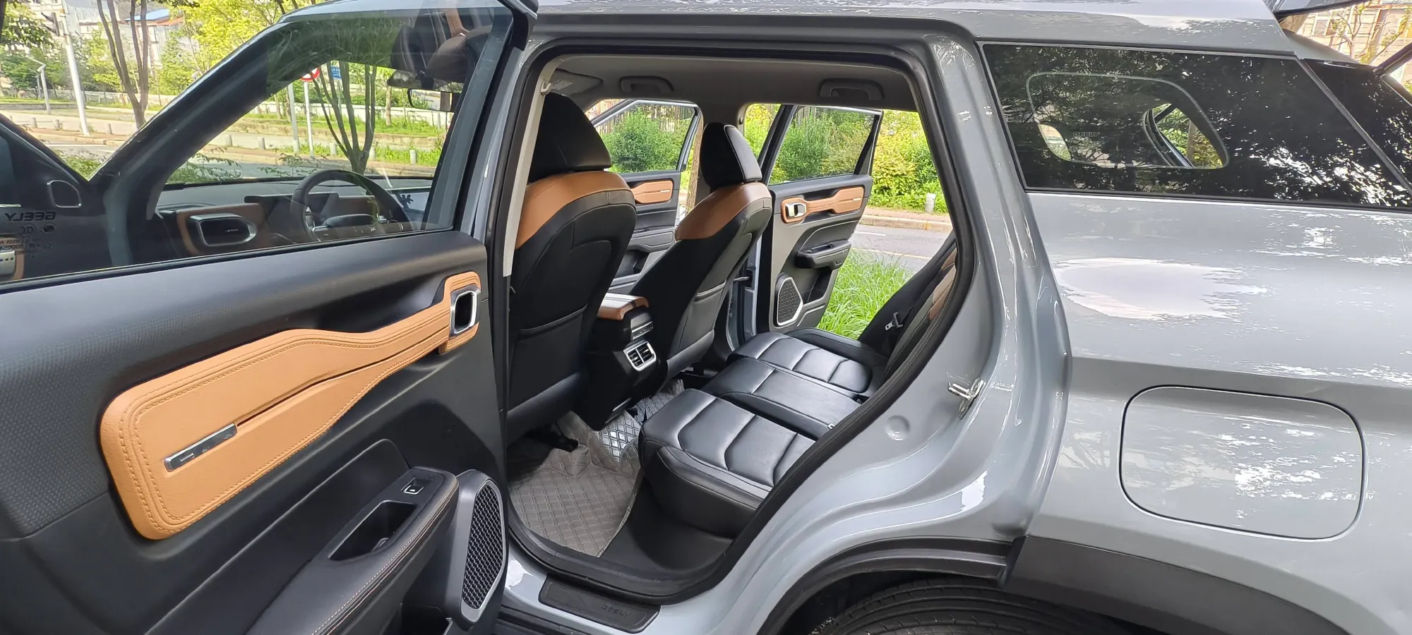 2020 Geely ICON 1.5T 177HP L3 7DCT,autocango,china used car exporter,china ev exporter,chinese used car exporter,chinese used ev exporter