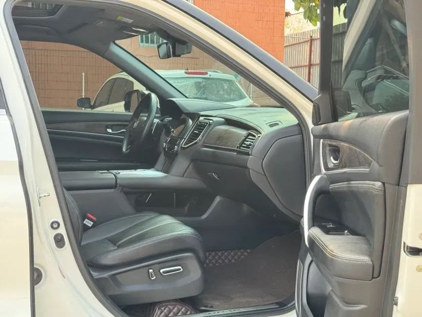 2020 Honda UR-V 2.0T 272HP L4 9AT,autocango,china used car exporter,china ev exporter,chinese used car exporter,chinese used ev exporter