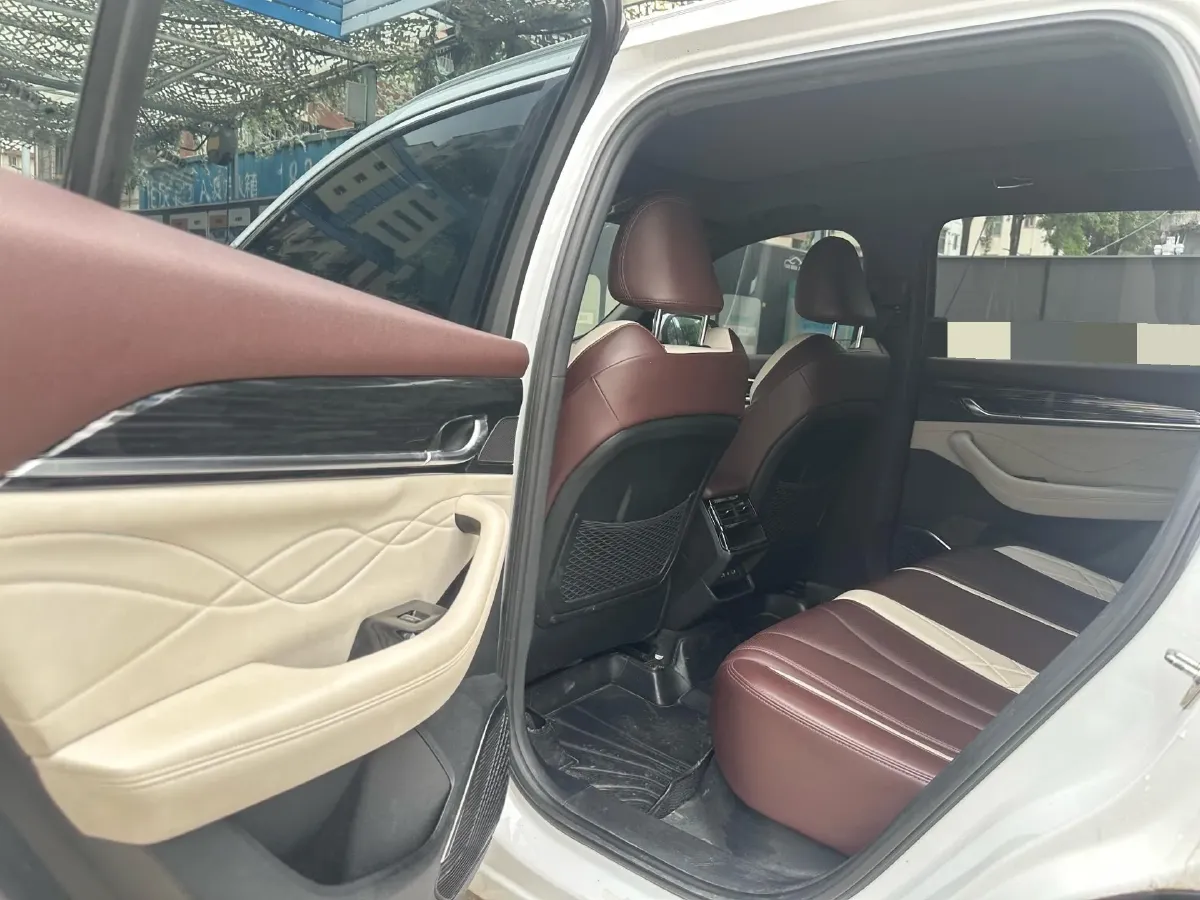 2021 Geely Monjaro 2.0T 218HP L4 7DCT,autocango,china used car exporter,china ev exporter,chinese used car exporter,chinese used ev exporter