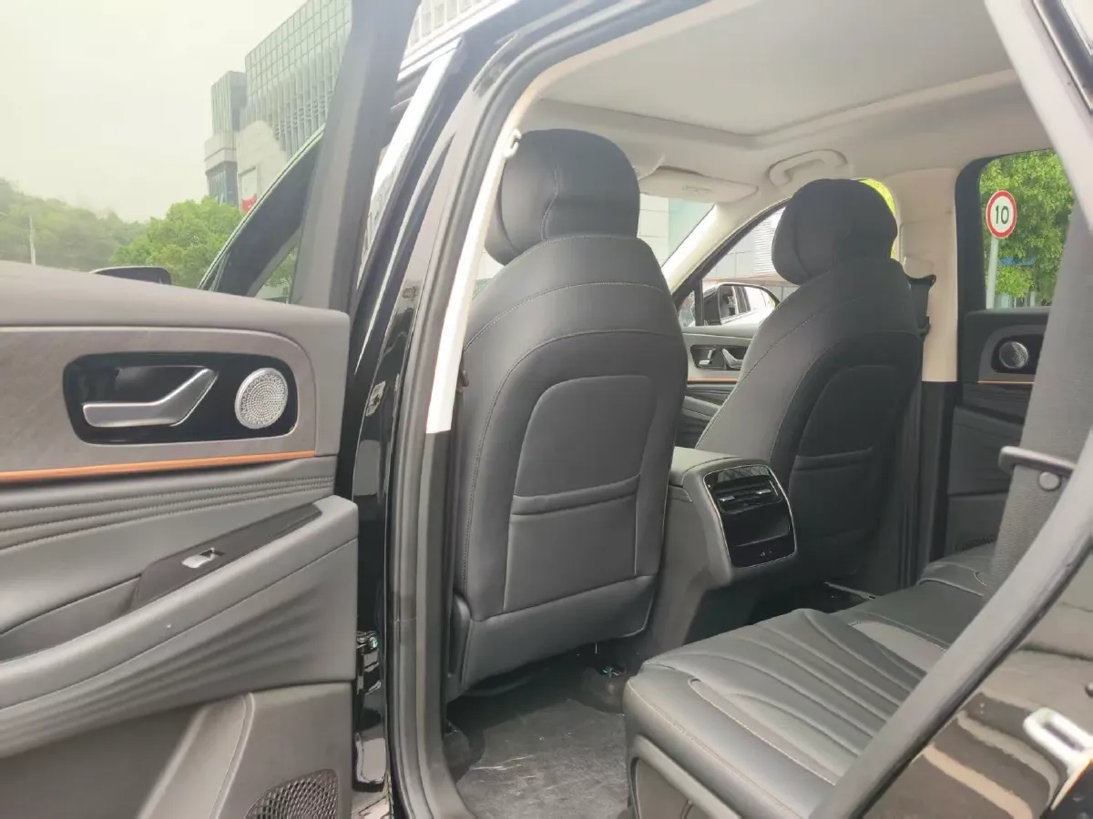 2025 Chery Tiggo 9 2.0T 261HP L4 7DCT,autocango,china used car exporter,china ev exporter,chinese used car exporter,chinese used ev exporter