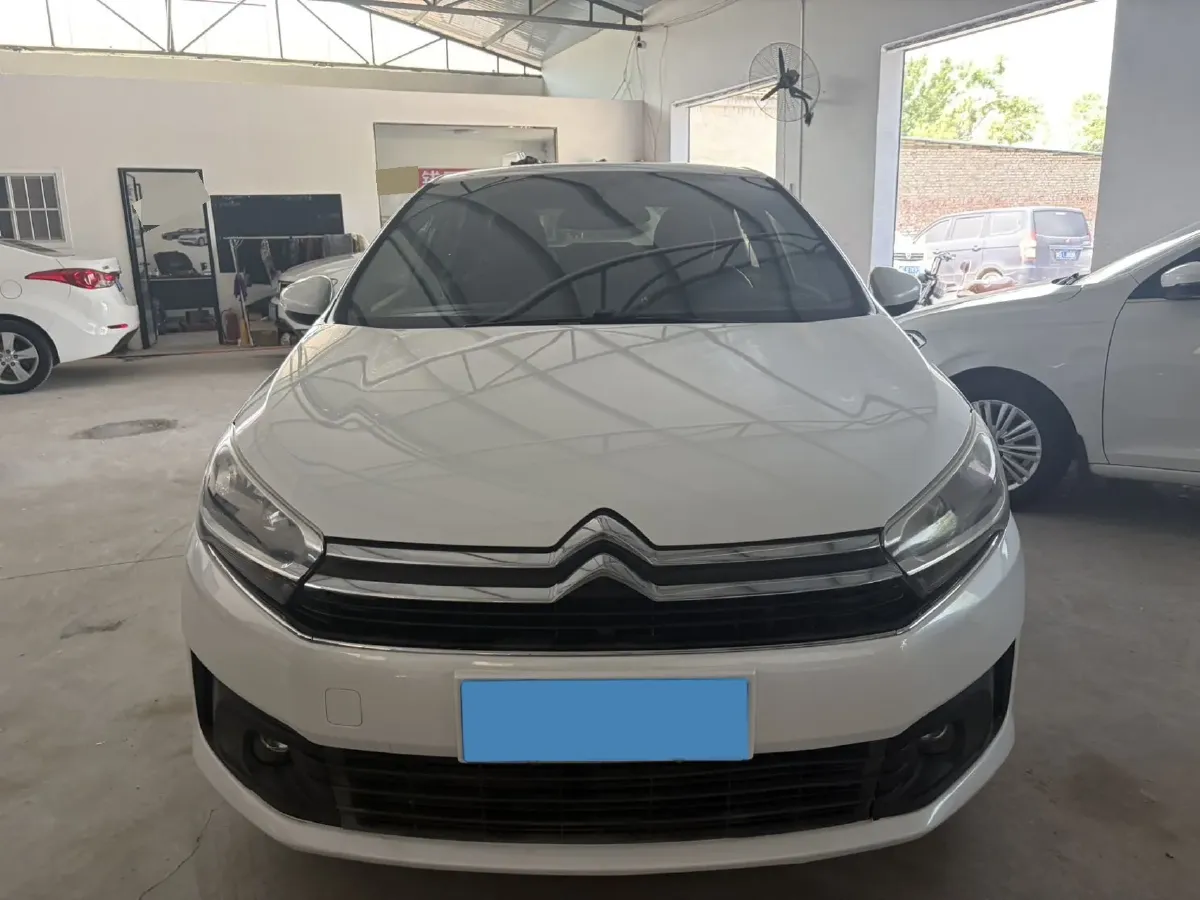 2018 Citroen C4 C-Quatre 1.6L 117HP L4 5MT,autocango,china used car exporter,china ev exporter,chinese used car exporter,chinese used ev exporter
