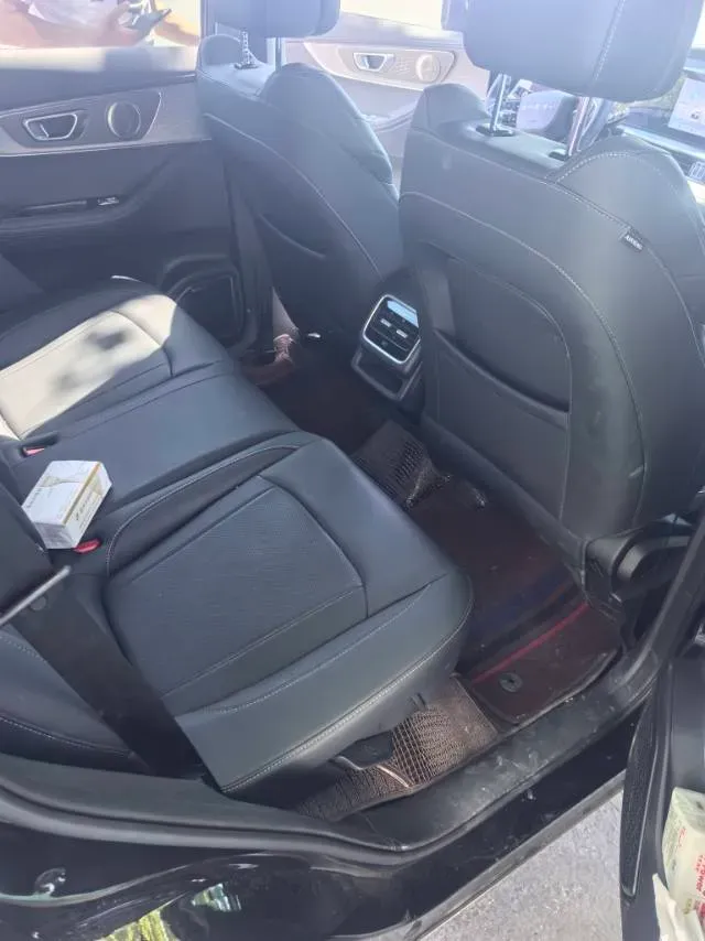 2025 Chery Tiggo 8 PRO 1.6T 197HP L4 7DCT,autocango,china used car exporter,china ev exporter,chinese used car exporter,chinese used ev exporter