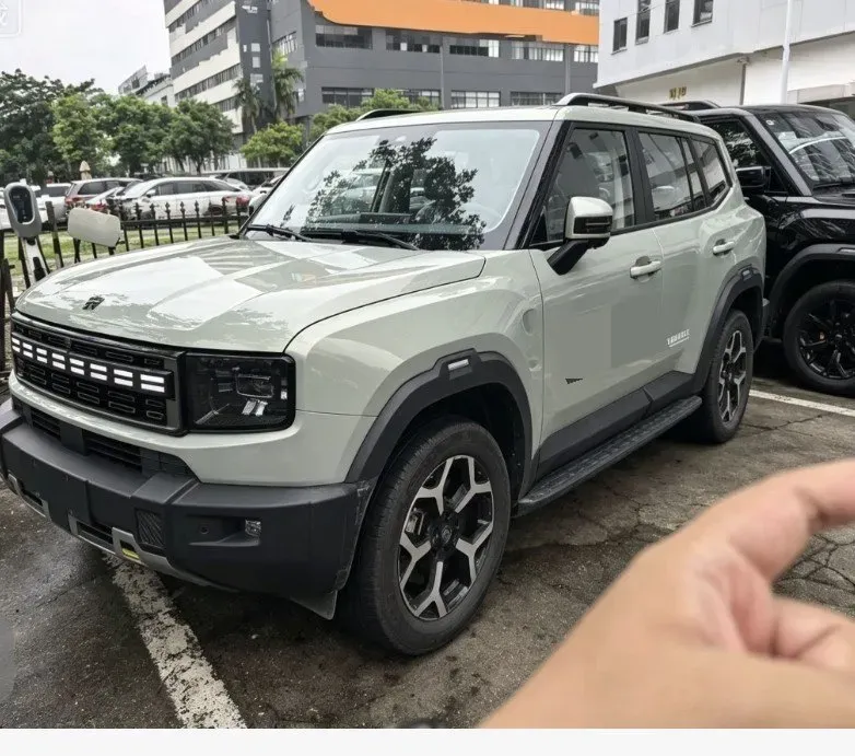 2025 MAXUS XinTu V70 2.0T 150HP L4 9AT,autocango,china used car exporter,china ev exporter,chinese used car exporter,chinese used ev exporter