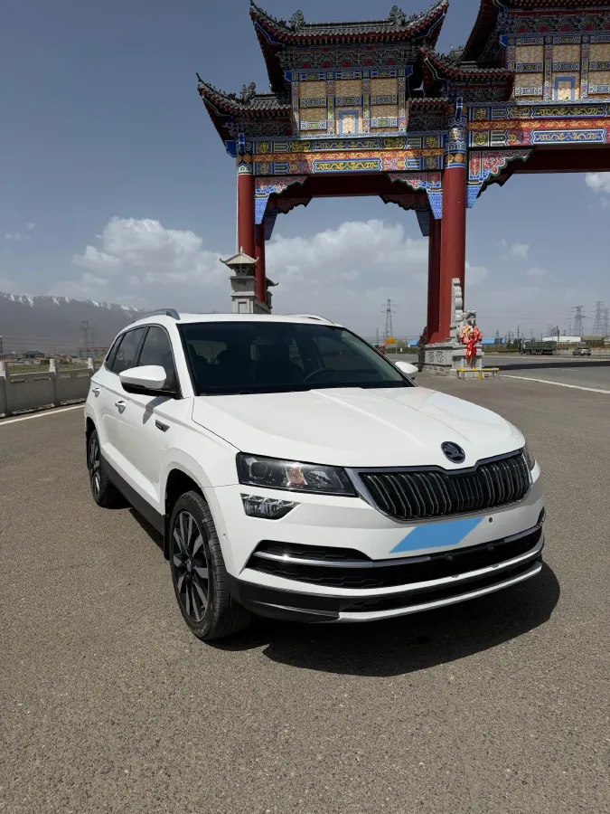 2020 Skoda Karoq 1.4T 150HP L4 7DCT,autocango,china used car exporter,china ev exporter,chinese used car exporter,chinese used ev exporter