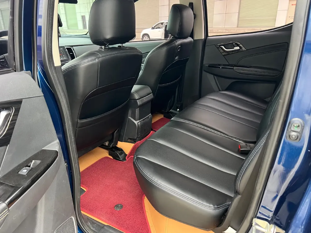 2019 Isuzu D-MAX 3.0T 177HP L4 6AT,autocango,china used car exporter,china ev exporter,chinese used car exporter,chinese used ev exporter