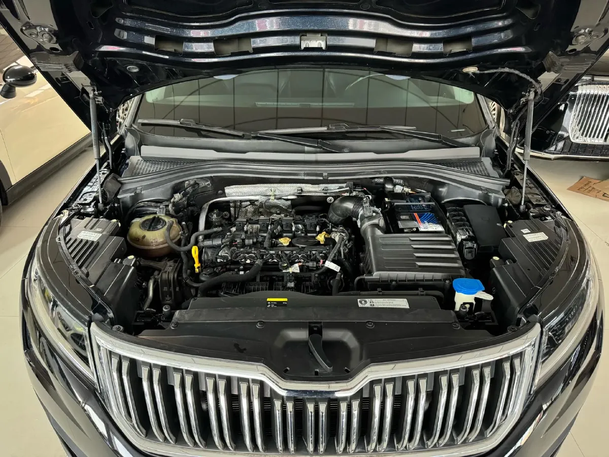 2018 Skoda Kodiak 2.0T 186HP L4 7DCT,autocango,china used car exporter,china ev exporter,chinese used car exporter,chinese used ev exporter