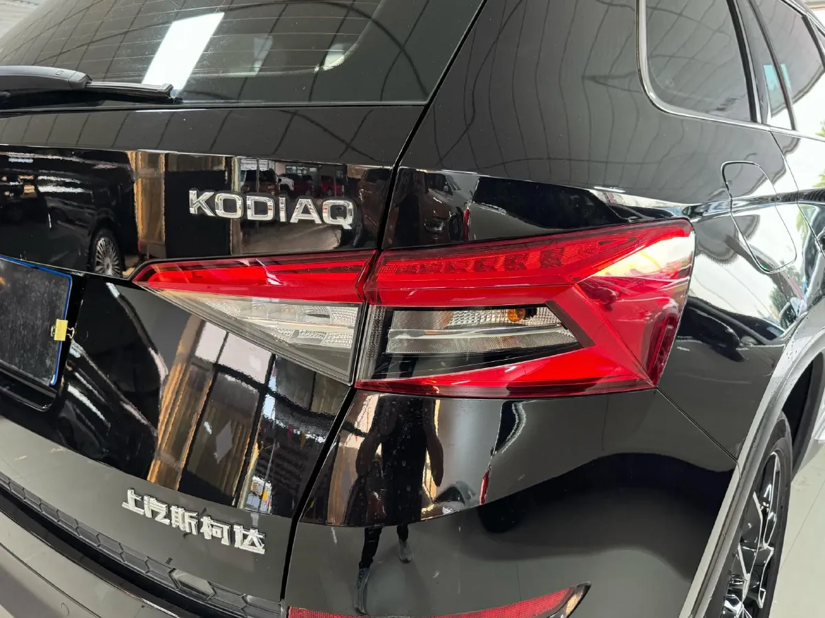 2018 Skoda Kodiak 2.0T 186HP L4 7DCT,autocango,china used car exporter,china ev exporter,chinese used car exporter,chinese used ev exporter