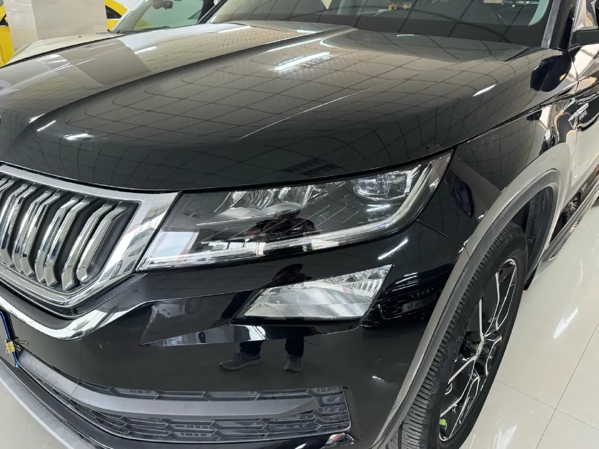 2018 Skoda Kodiak 2.0T 186HP L4 7DCT,autocango,china used car exporter,china ev exporter,chinese used car exporter,chinese used ev exporter