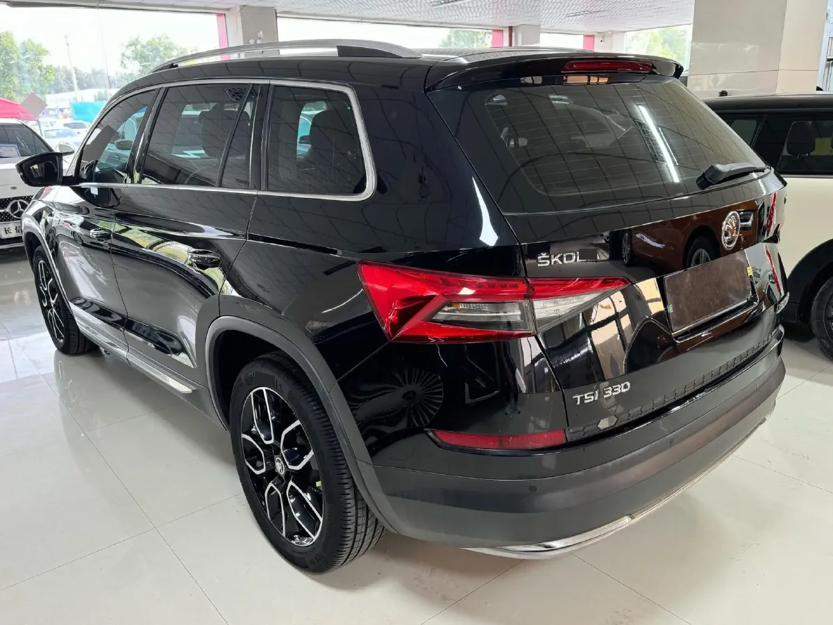 2018 Skoda Kodiak 2.0T 186HP L4 7DCT,autocango,china used car exporter,china ev exporter,chinese used car exporter,chinese used ev exporter