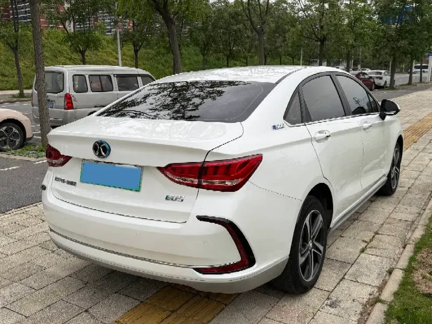 2018 BeiJing Auto EU5 BEV 53.66KWH,autocango,china used car exporter,china ev exporter,chinese used car exporter,chinese used ev exporter
