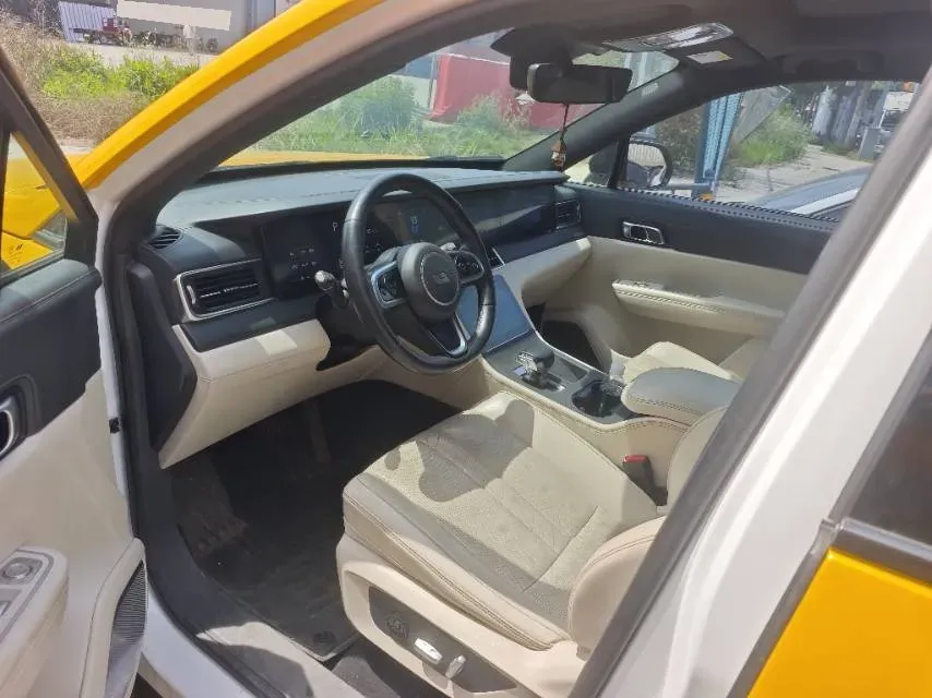 2020 Li ONE Range Extended 131HP REEV 40.5KWH,autocango,china used car exporter,china ev exporter,chinese used car exporter,chinese used ev exporter