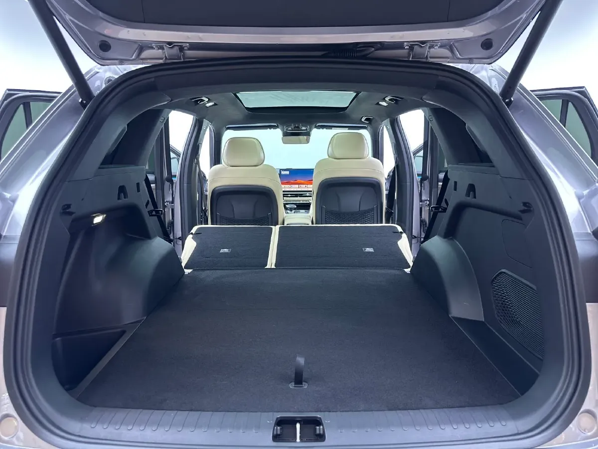 2026 Geely Monjaro 2.0T 272HP L4 8AT,autocango,china used car exporter,china ev exporter,chinese used car exporter,chinese used ev exporter