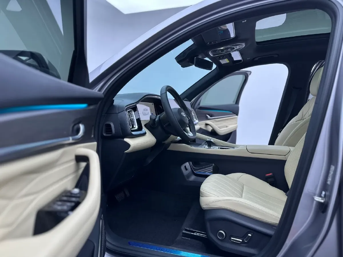 2026 Geely Monjaro 2.0T 272HP L4 8AT,autocango,china used car exporter,china ev exporter,chinese used car exporter,chinese used ev exporter