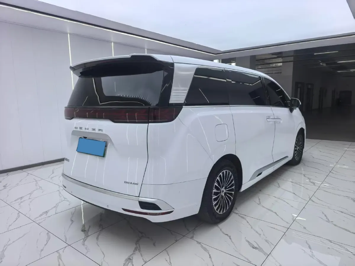 2022 Mercedes-Benz GLC Class 2.0T 197HP L4 9AT,autocango,china used car exporter,china ev exporter,chinese used car exporter,chinese used ev exporter