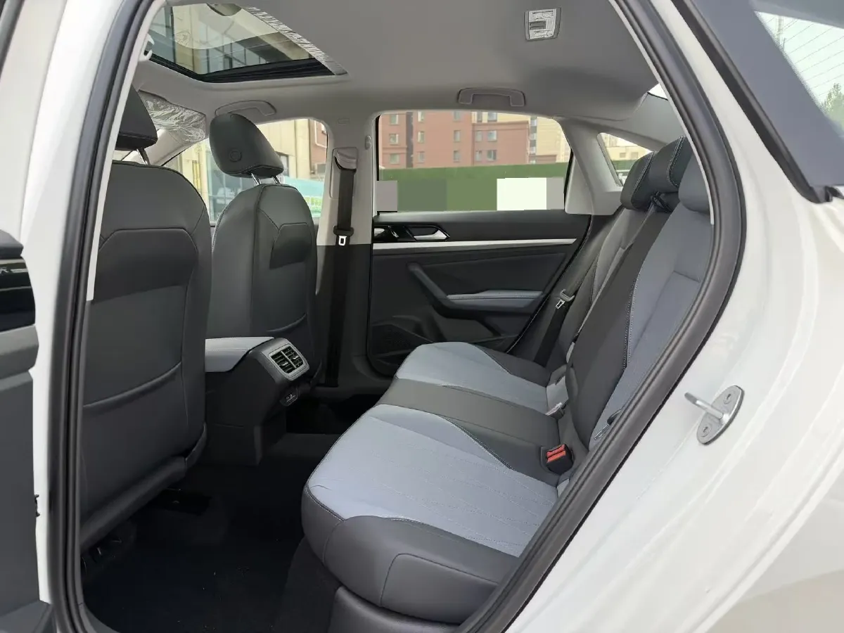 2024 Volkswagen Lavida 1.5L 110HP L4 6AT,autocango,china used car exporter,china ev exporter,chinese used car exporter,chinese used ev exporter
