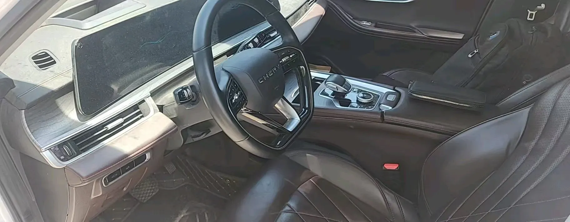 2022 Chery Tiggo 8 PRO 1.6T 197HP L4 7DCT,autocango,china used car exporter,china ev exporter,chinese used car exporter,chinese used ev exporter