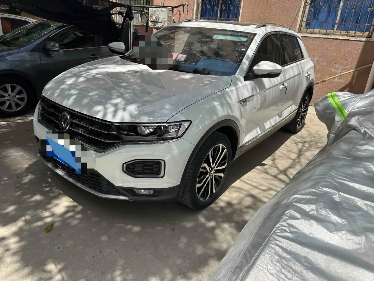2021 Volkswagen T-Roc 1.4T 150HP L4 7DCT,autocango,china used car exporter,china ev exporter,chinese used car exporter,chinese used ev exporter
