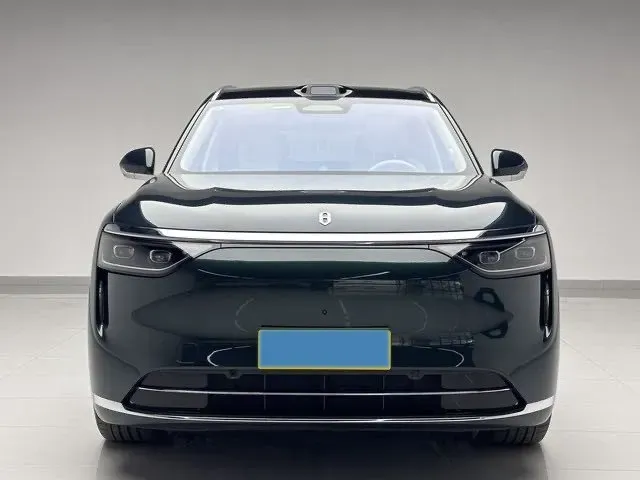 2025 AITO AITO M8 REEV 160HP REEV 53.4KWH,autocango,china used car exporter,china ev exporter,chinese used car exporter,chinese used ev exporter