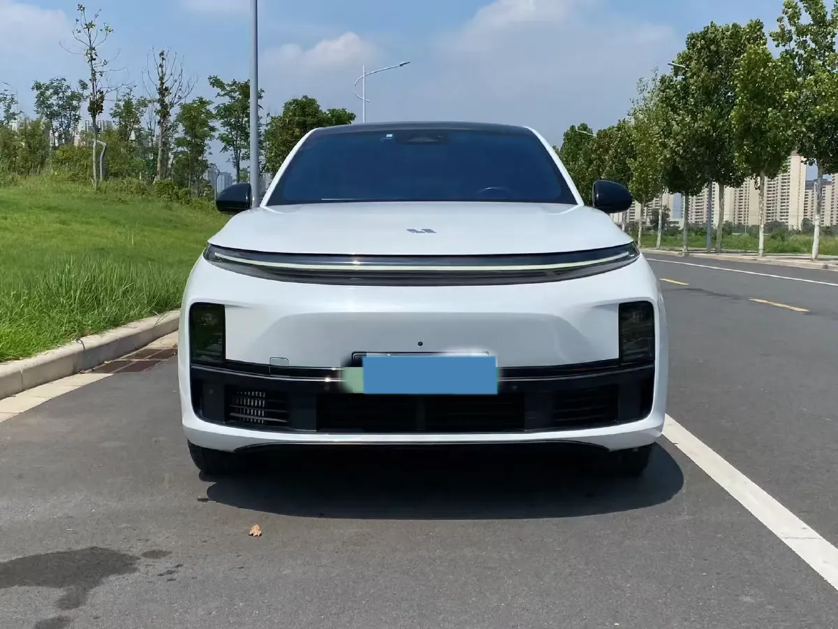 2023 Li L7 Range Extended 154HP REEV 40.9KWH,autocango,china used car exporter,china ev exporter,chinese used car exporter,chinese used ev exporter