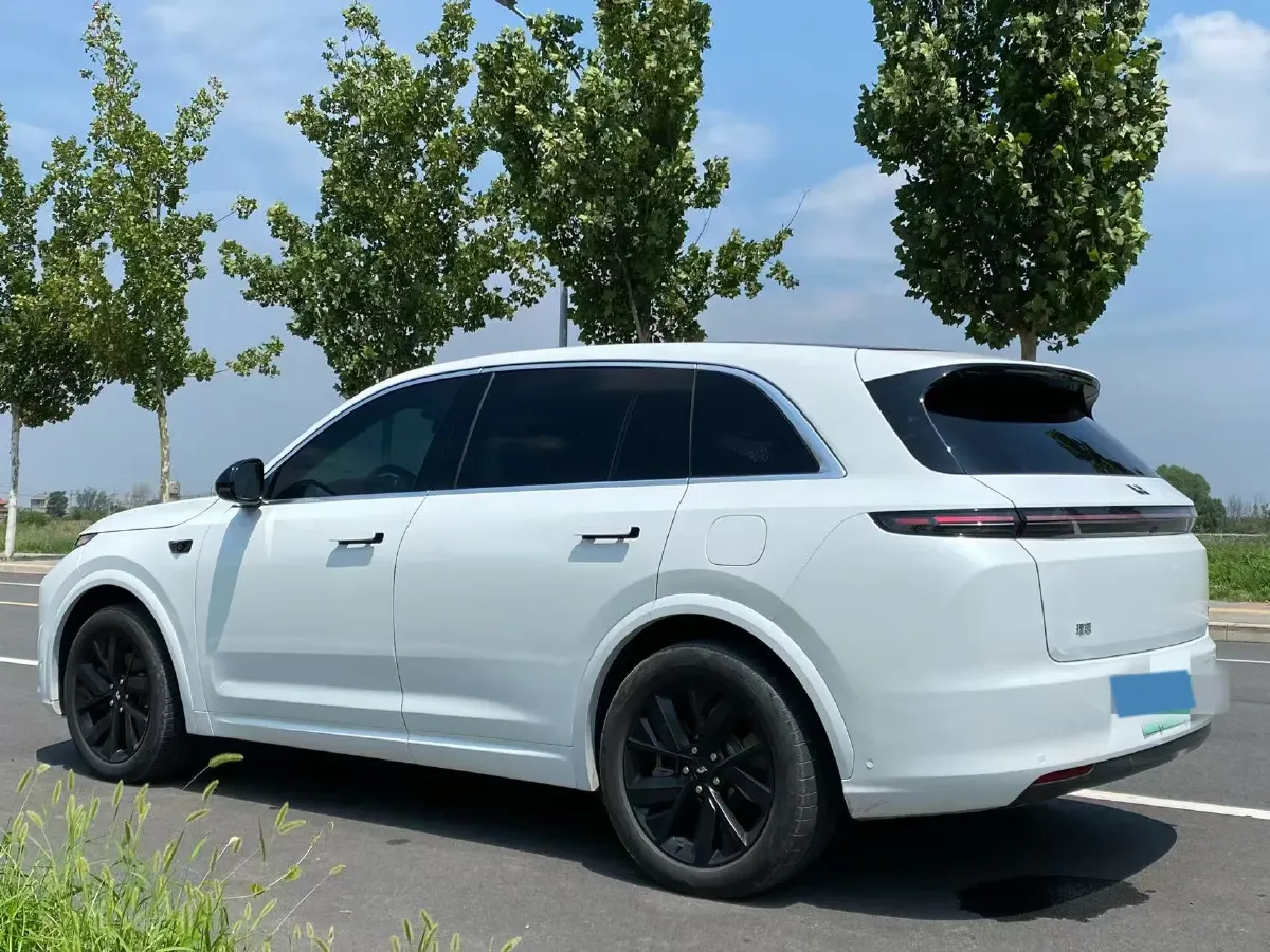 2023 Li L7 Range Extended 154HP REEV 40.9KWH,autocango,china used car exporter,china ev exporter,chinese used car exporter,chinese used ev exporter