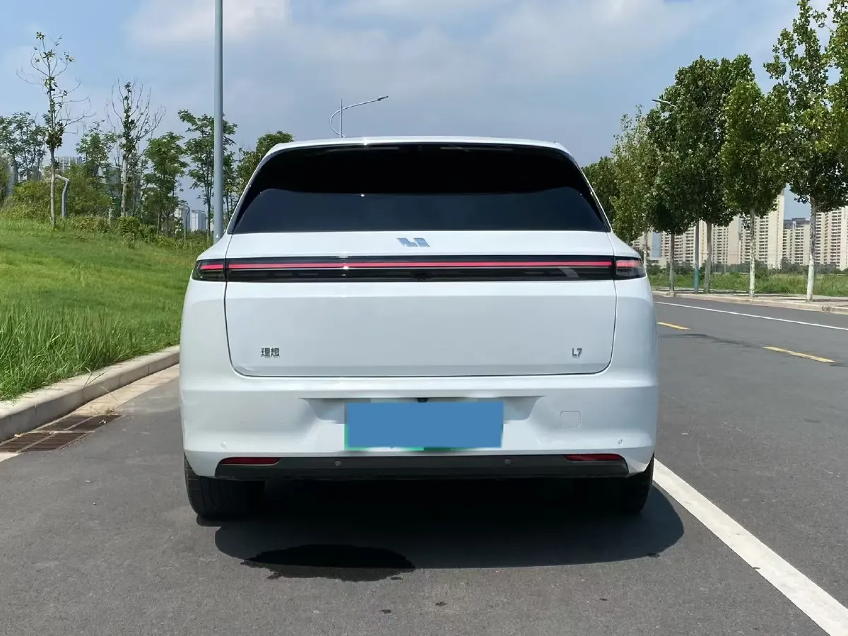2023 Li L7 Range Extended 154HP REEV 40.9KWH,autocango,china used car exporter,china ev exporter,chinese used car exporter,chinese used ev exporter