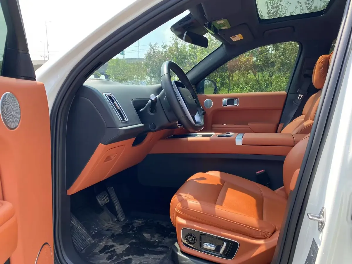 2023 Li L7 Range Extended 154HP REEV 40.9KWH,autocango,china used car exporter,china ev exporter,chinese used car exporter,chinese used ev exporter