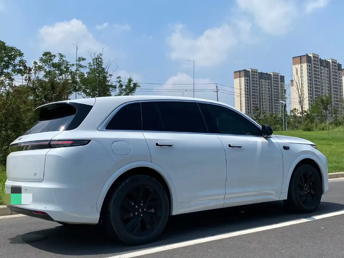 2023 Li L7 Range Extended 154HP REEV 40.9KWH,autocango,china used car exporter,china ev exporter,chinese used car exporter,chinese used ev exporter