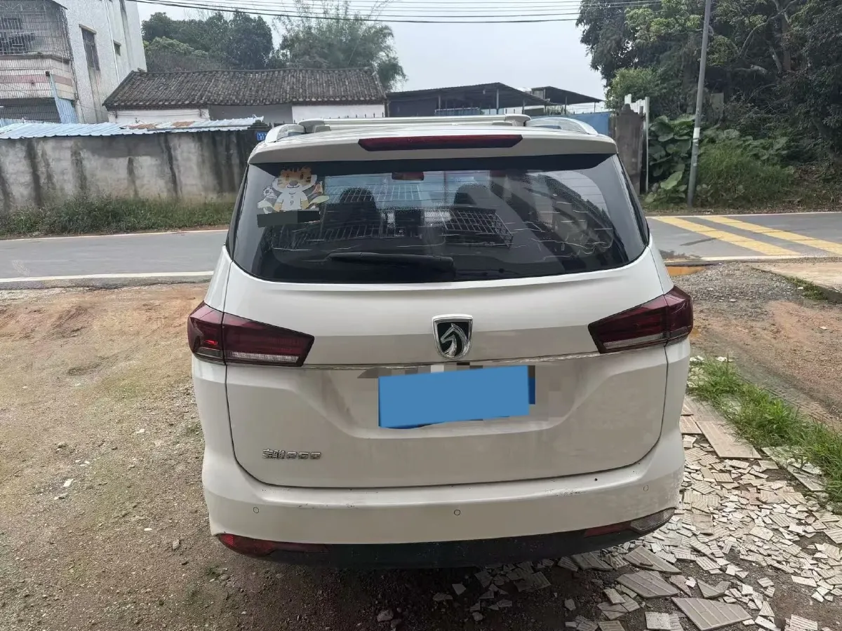 2018 BaoJun 360 1.5L 112HP L4 6MT,autocango,china used car exporter,china ev exporter,chinese used car exporter,chinese used ev exporter